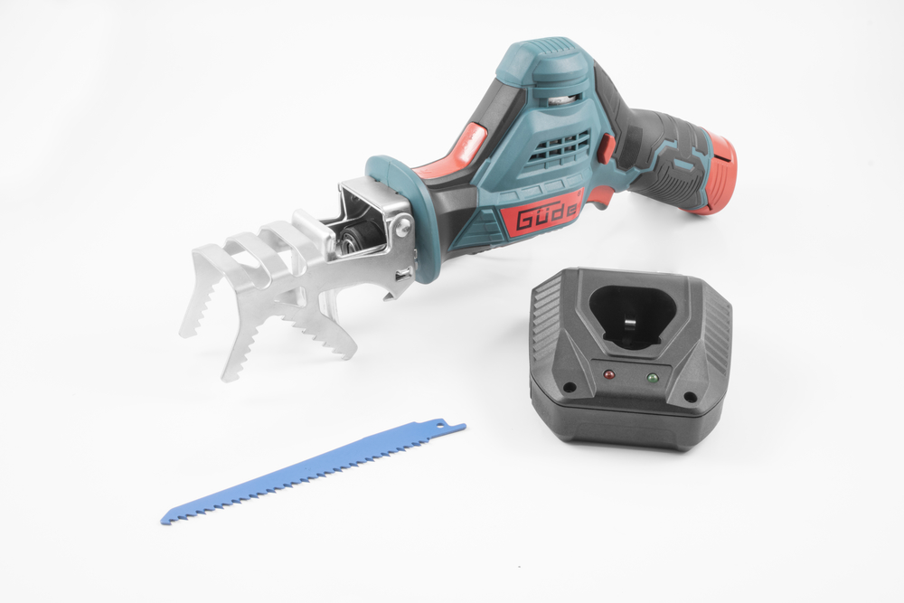 GÜDE Akku-Universal-Astsäge UASA 12-201-24 12 V/2,0 Ah